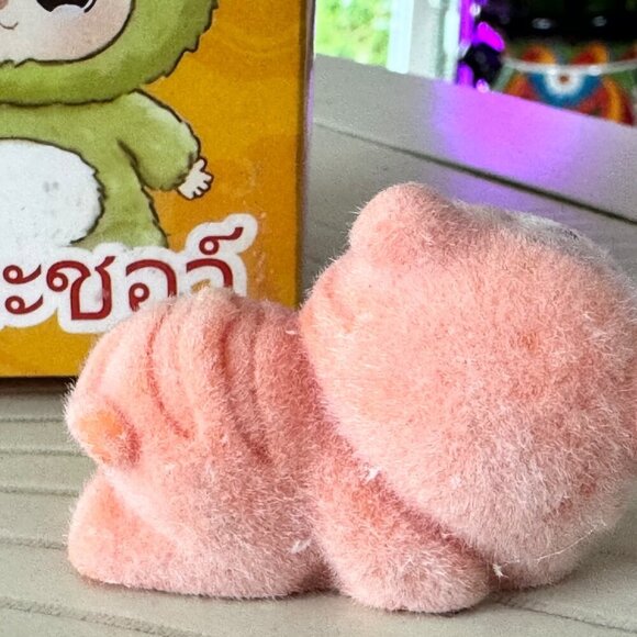 MINISO Vinyl Doll Collectible Blind Box Figure – Cute Kawaii Character Toy - Picture 4 of 9